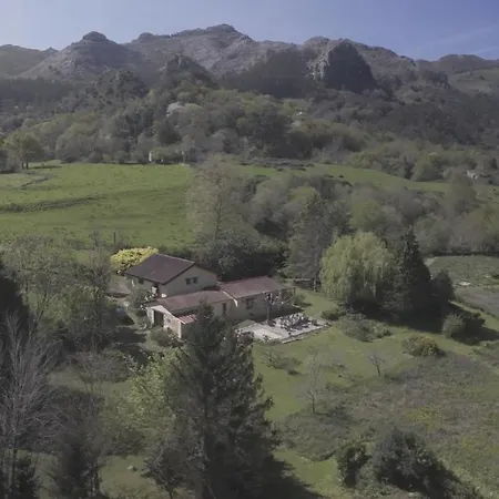 לינה וארוחת בוקר Casa Val De Vida